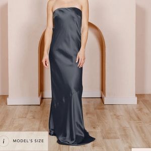 Leo Satin Dress Black Strapless